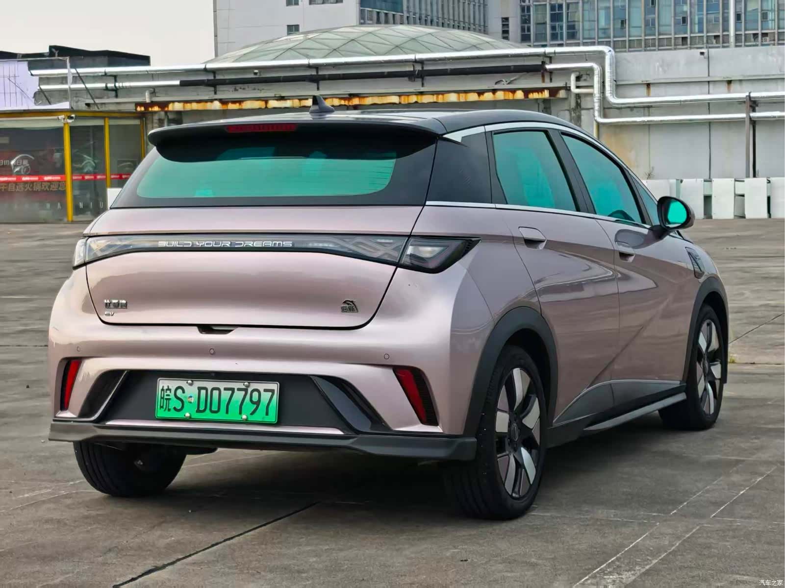BYD Dolphin, 2022 все фото