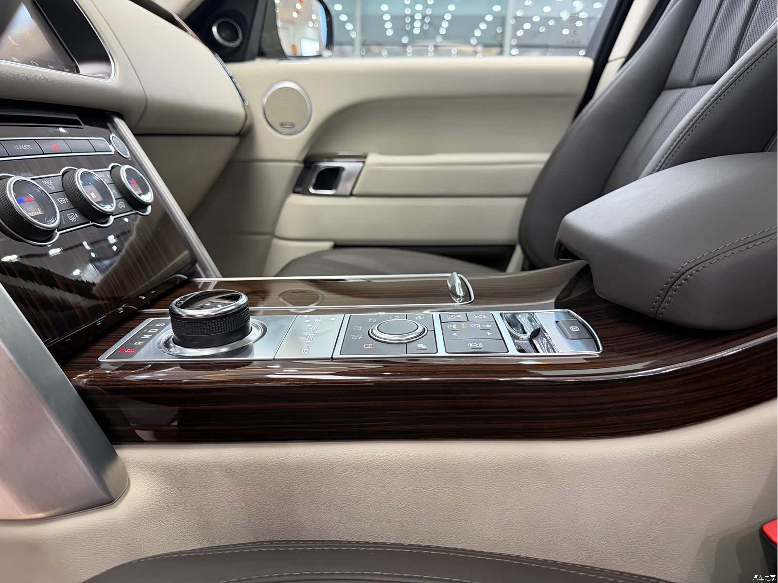 Land Rover Range Rover, 2018 16