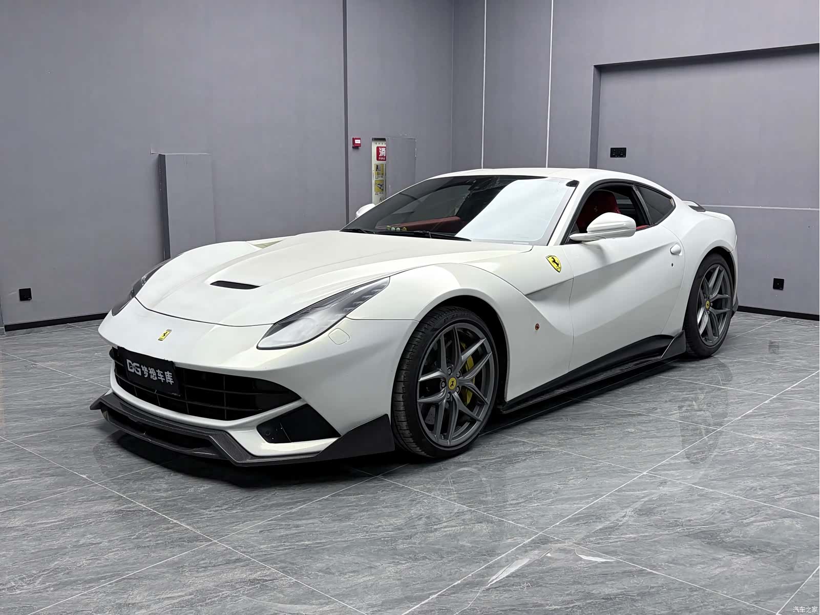 Ferrari F12ber