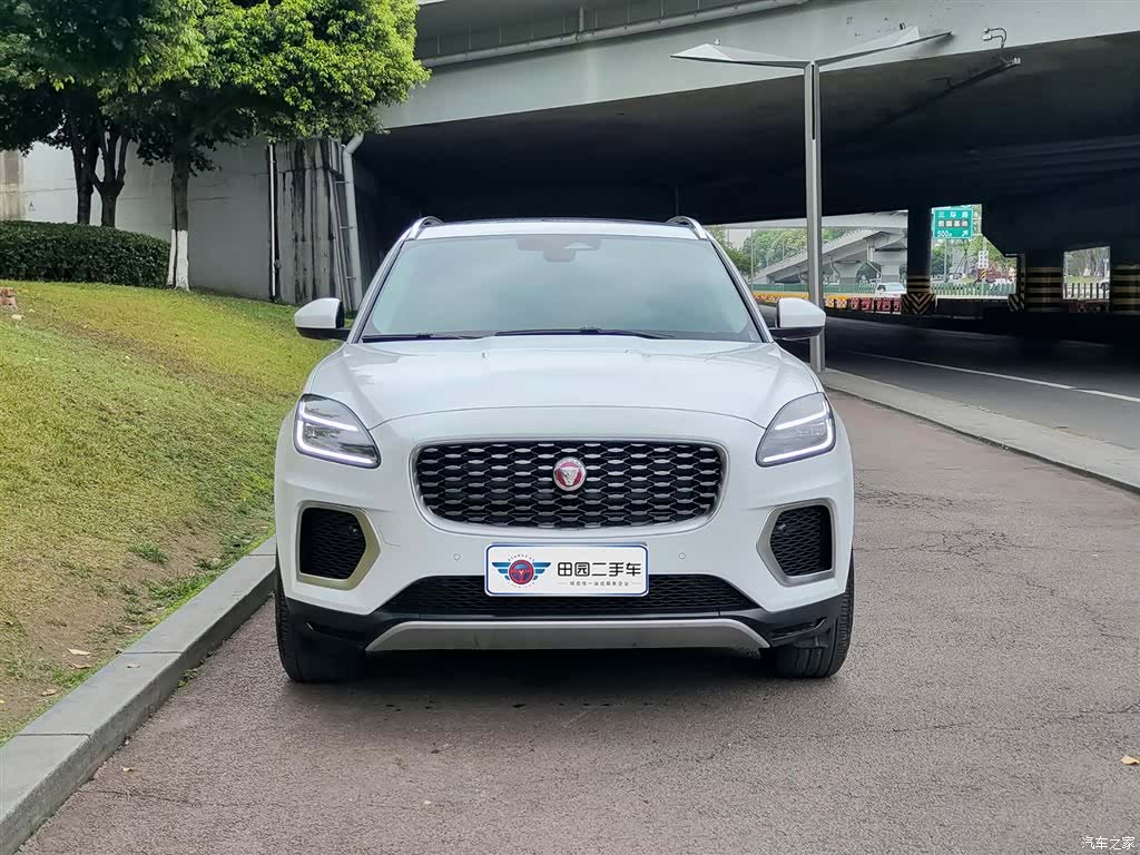 Land Rover E-PACE, 2025 2