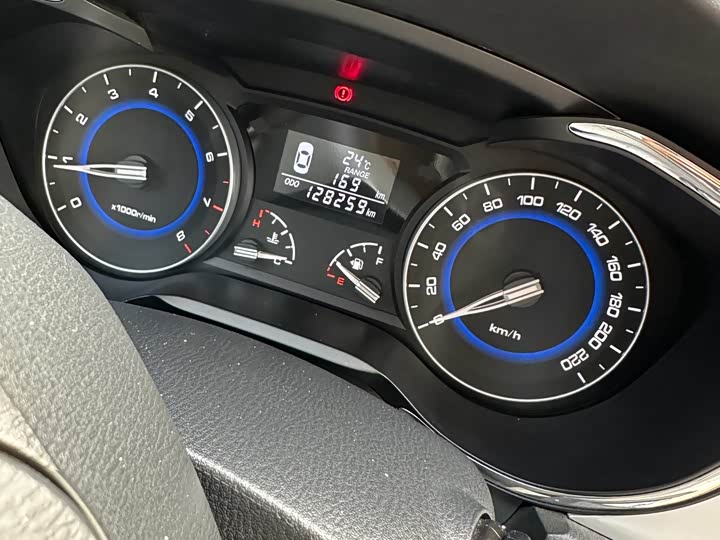 Changan Alsvin V7 2016 1.6L МКПП le dong xing guo V