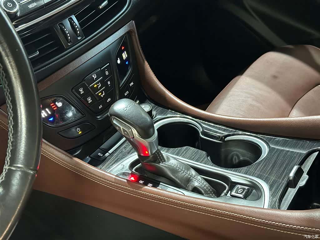 Buick Envision Plus, 2018 21