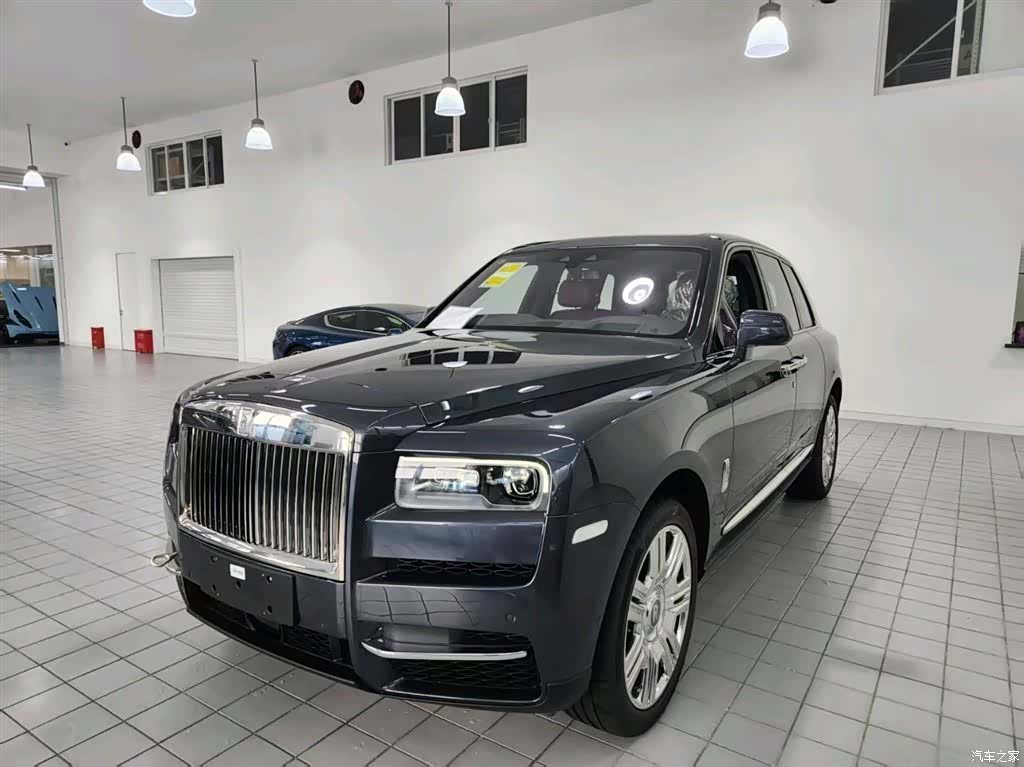 Rolls-Royce Cullinan, 2023 1