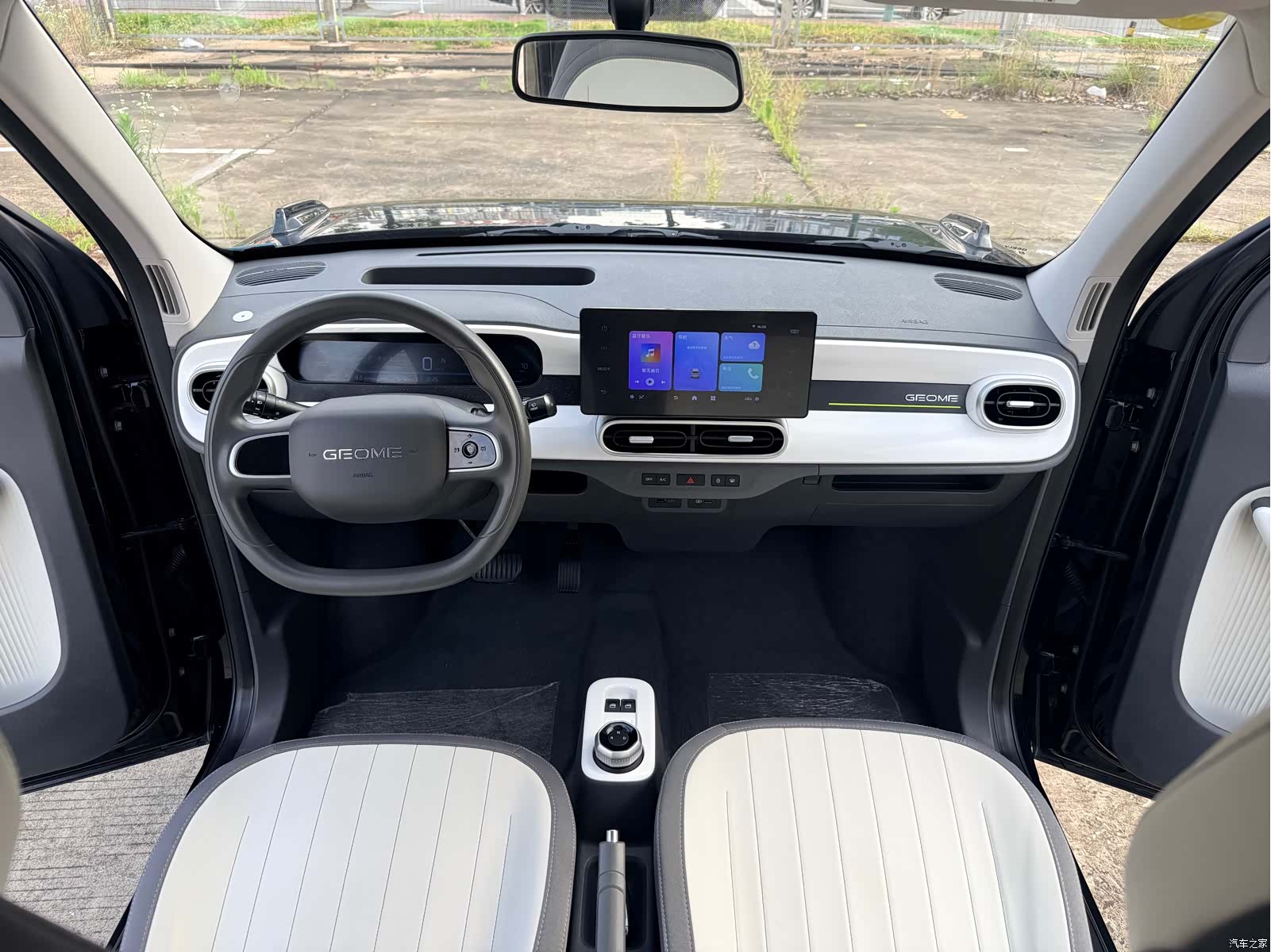 Geely Panda, 2025 14
