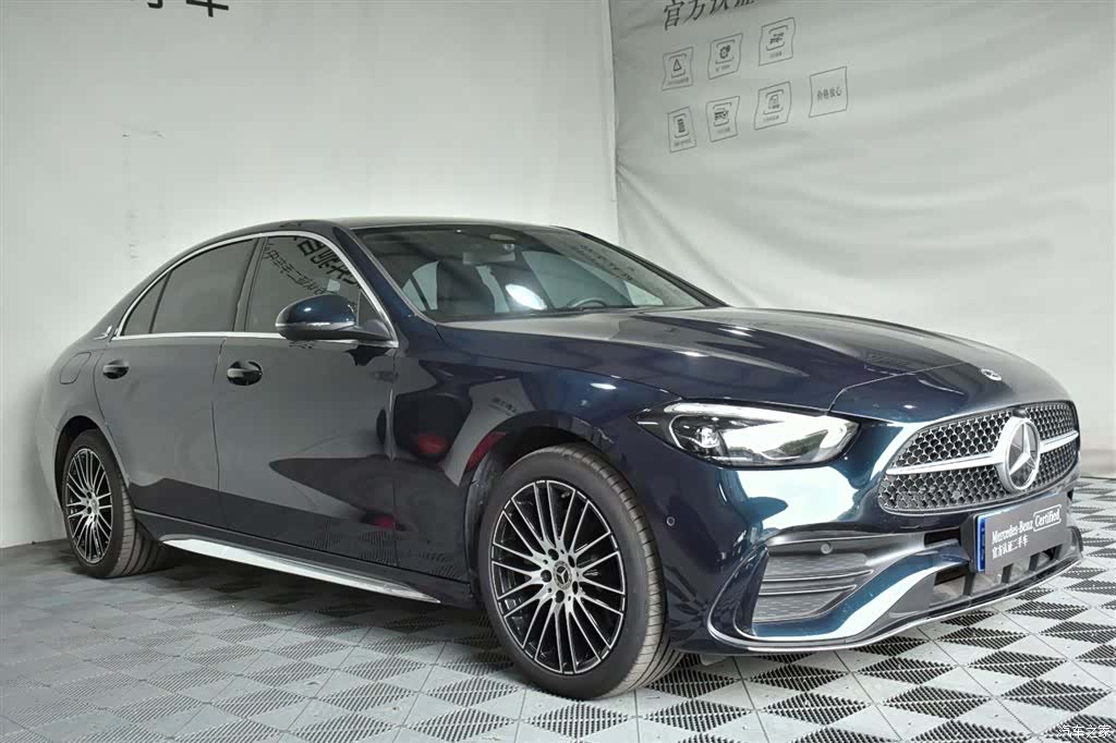 Mercedes-Benz C-Class, 2023 3
