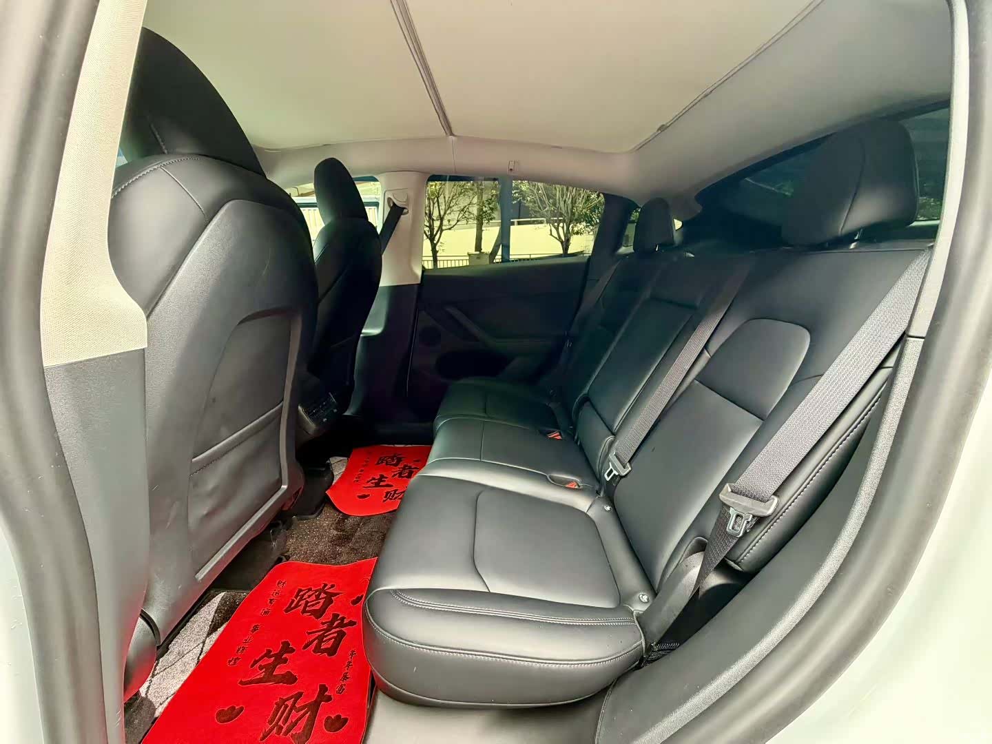 Tesla Model Y, 2023 9