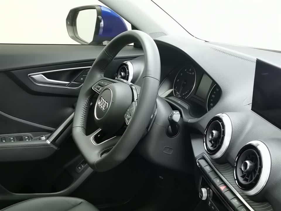 Audi Q2L Audi Q2L