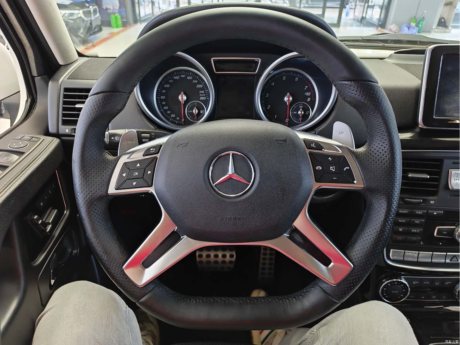 Mercedes-Benz G-Class, 2016 7