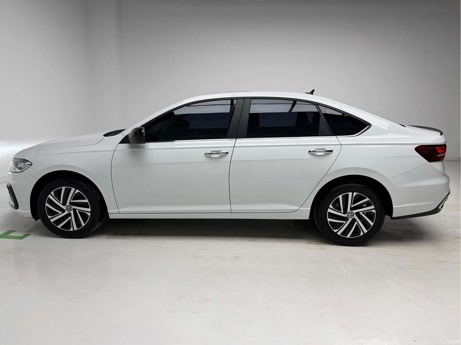 Volkswagen Lavida, 2024 7