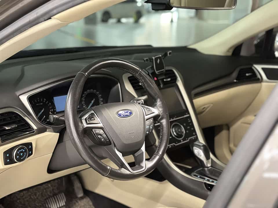 Ford Mondeo Ford Mondeo
