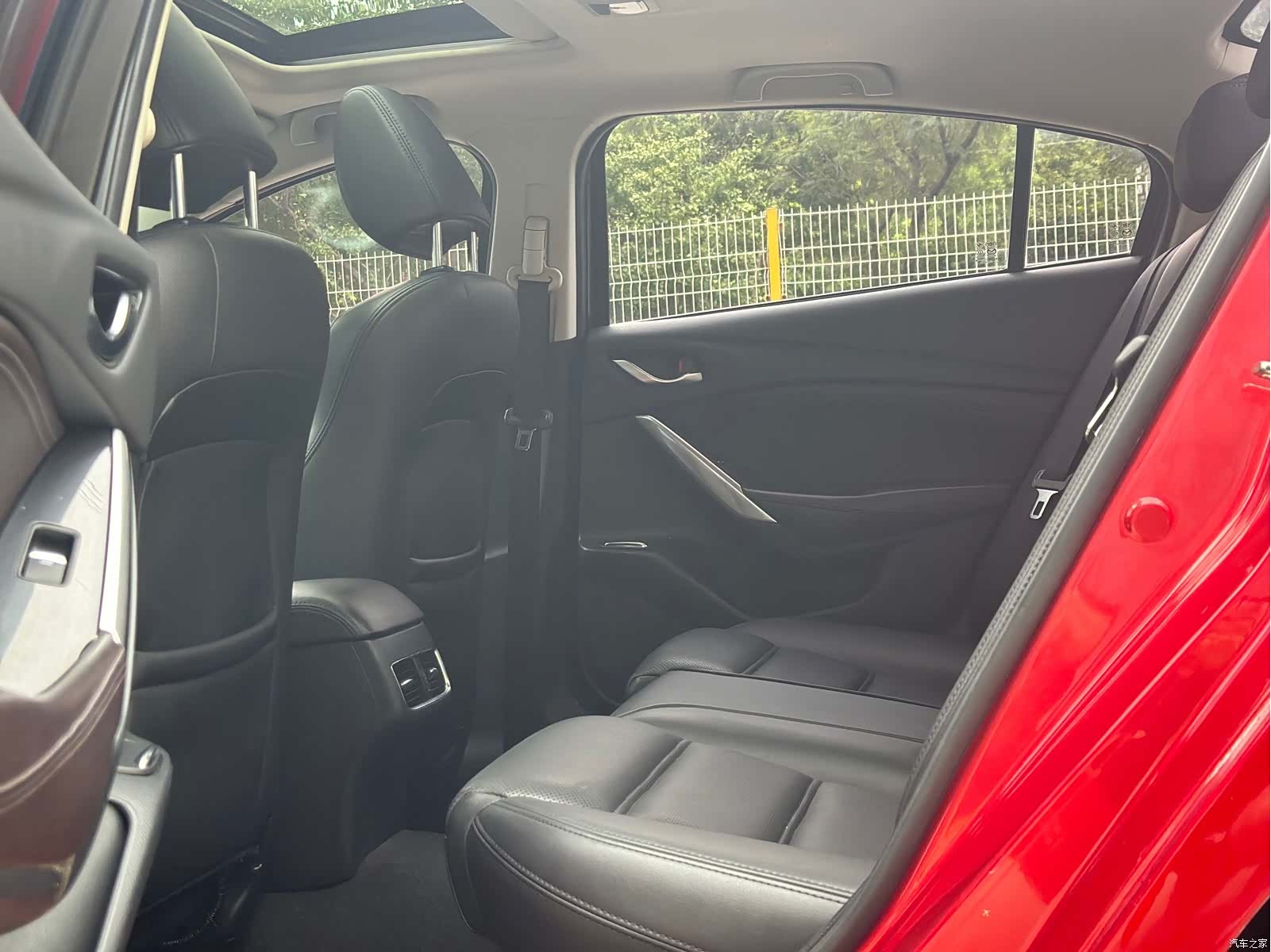 Mazda Atenza, 2016 9