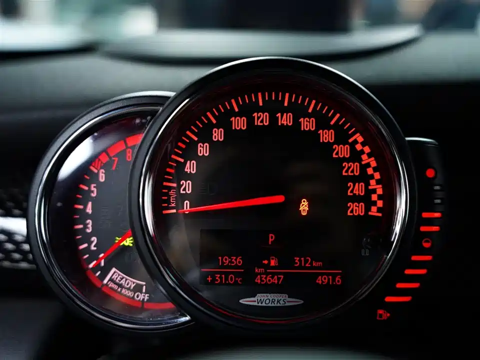 MINI JCW