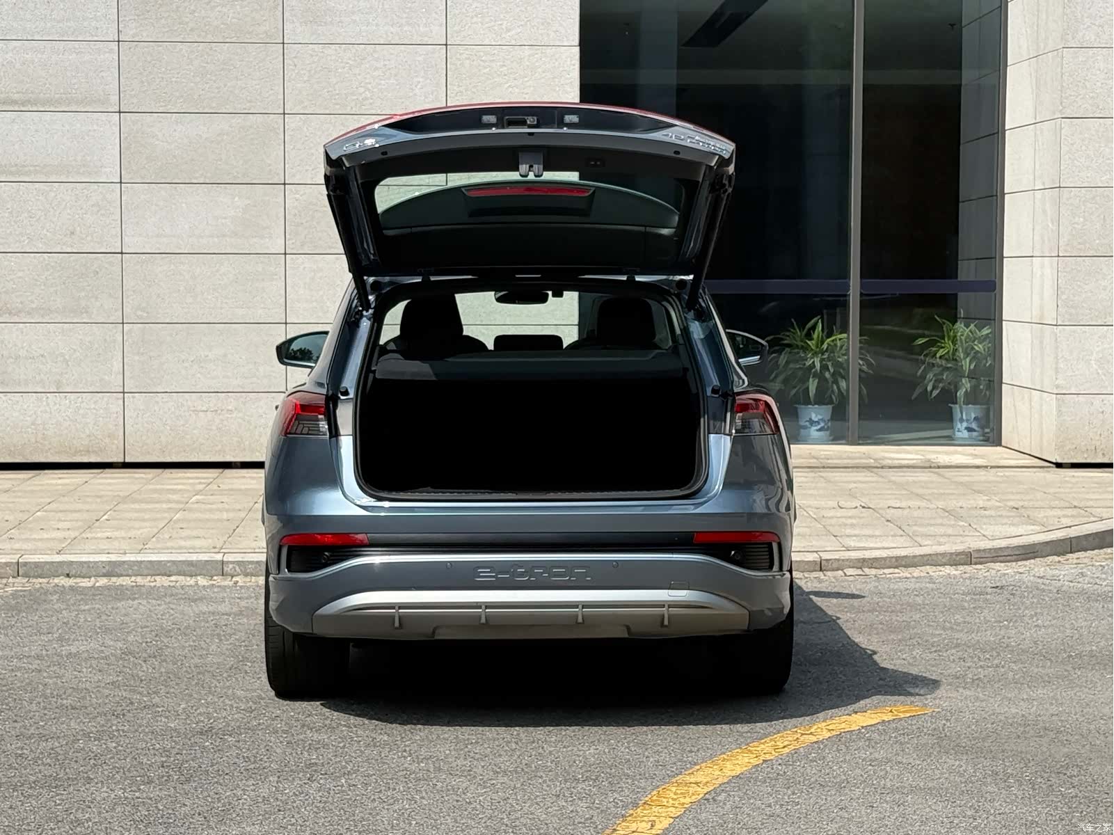 Audi Q4 e-tron, 2024 17