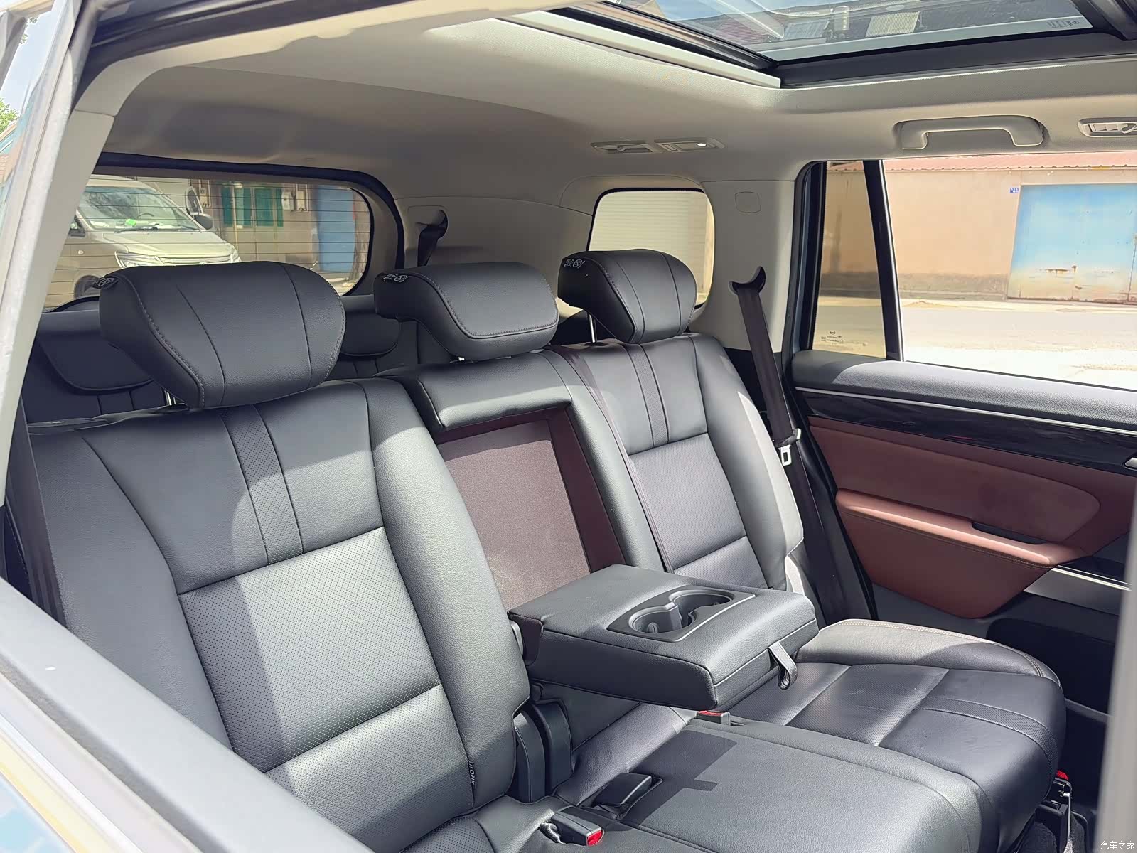 Trumpchi GS8, 2017 15