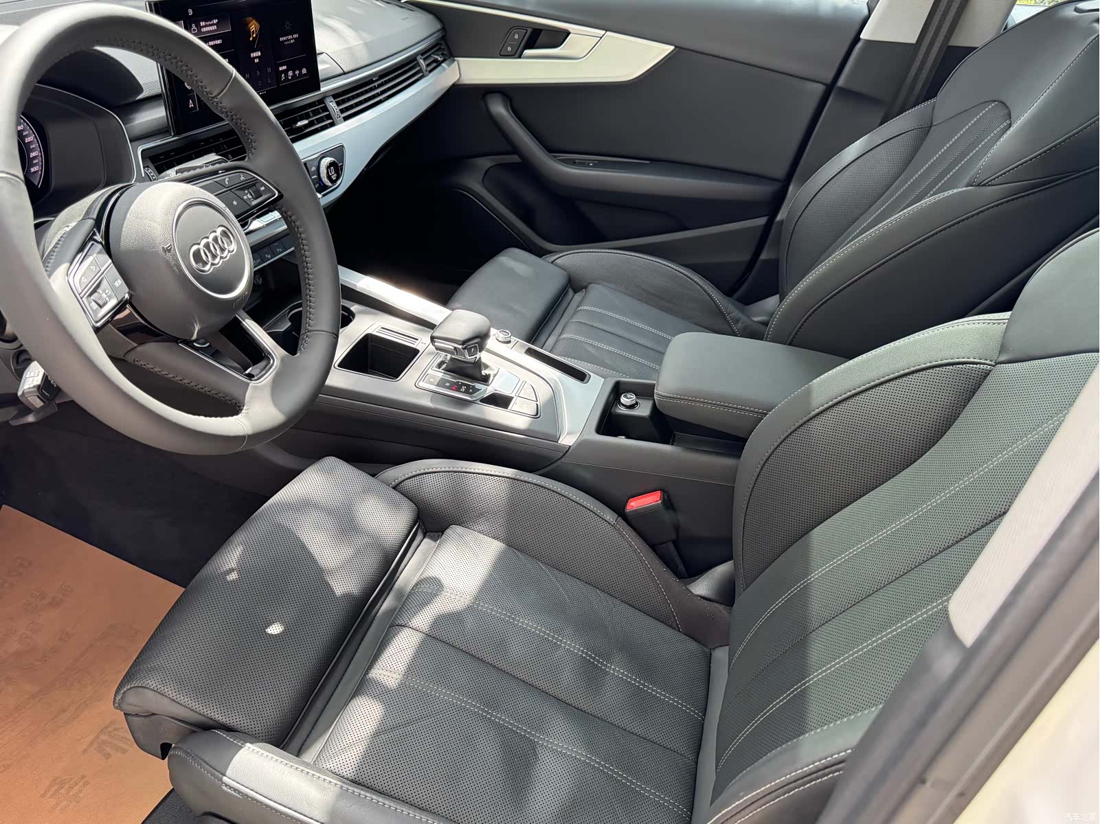 Audi A4L, 2020 29