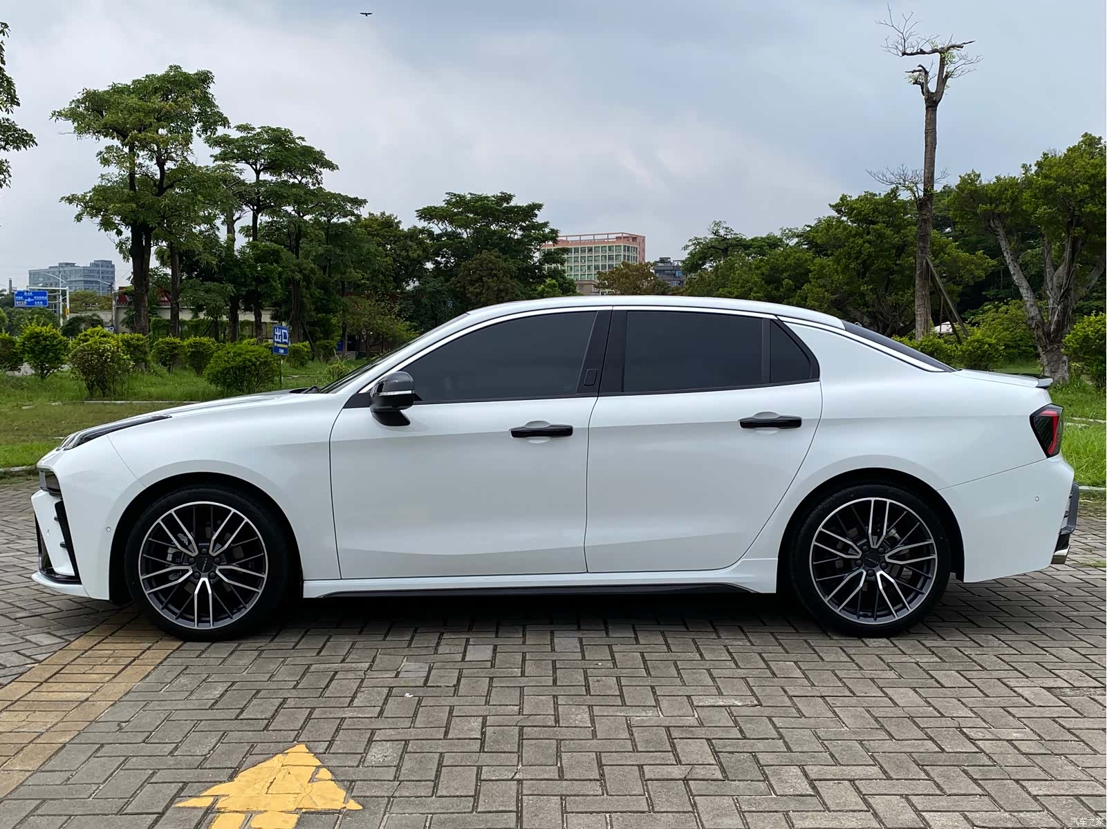 Lynk & Co 02, 2024 10