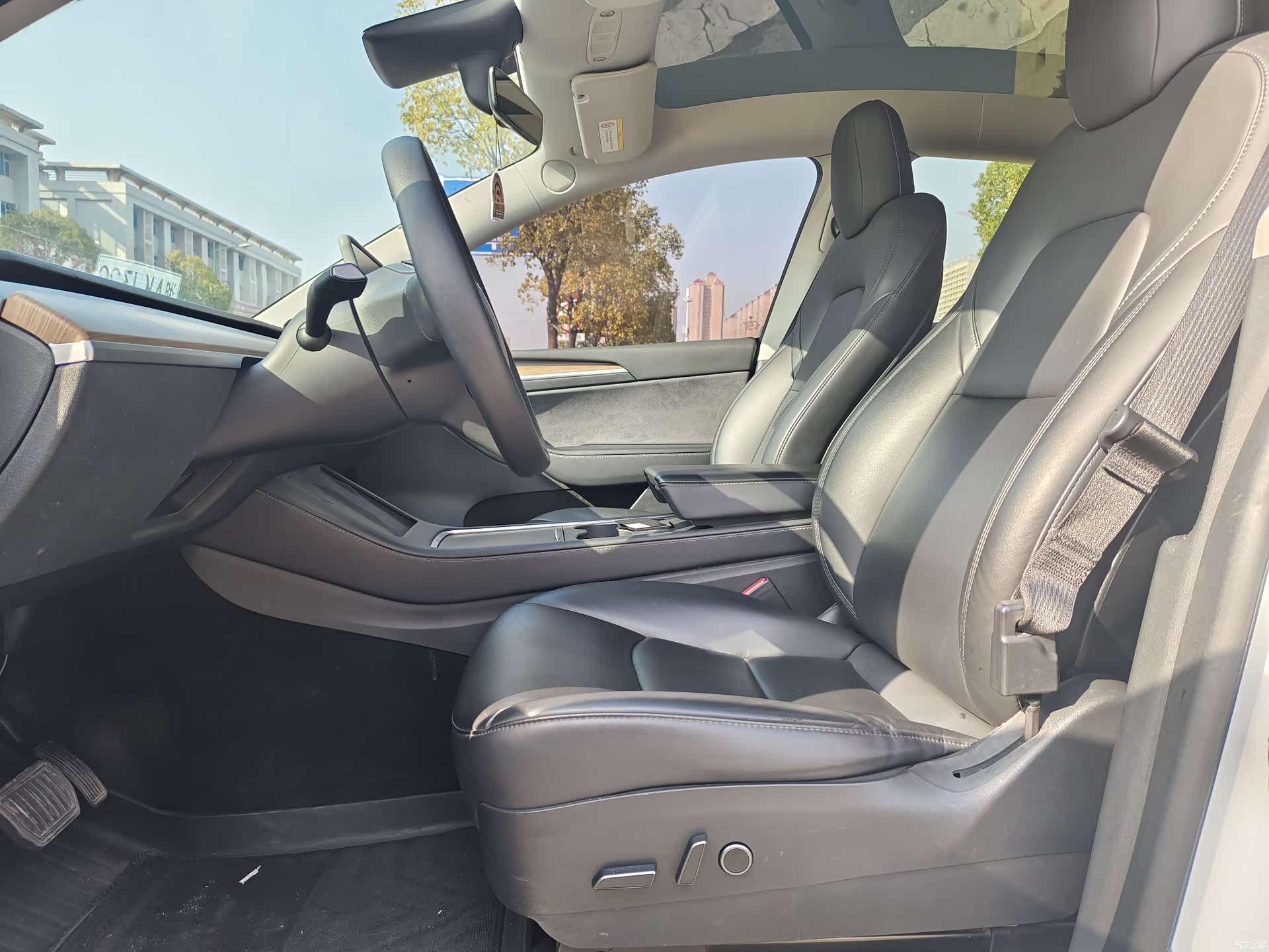 Tesla Model Y, 2021 11