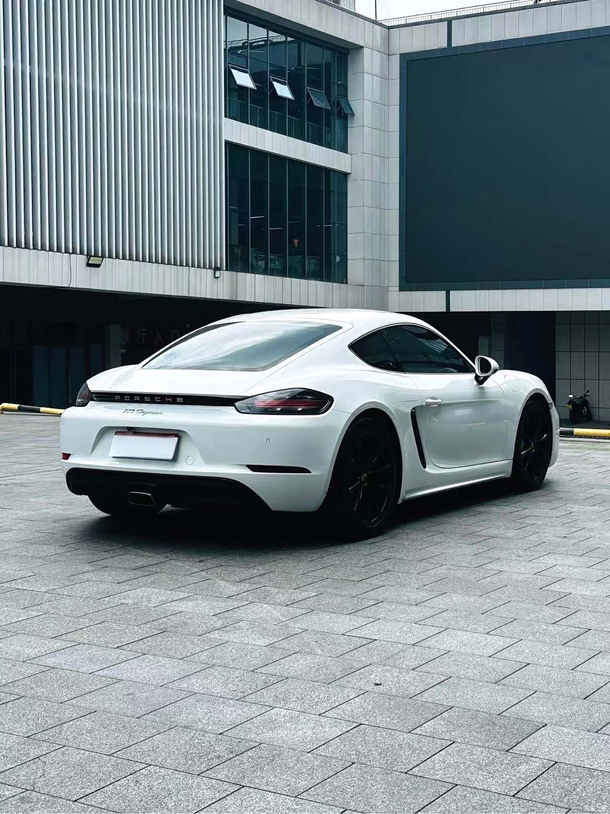 Porsche Cayman, 2018 6