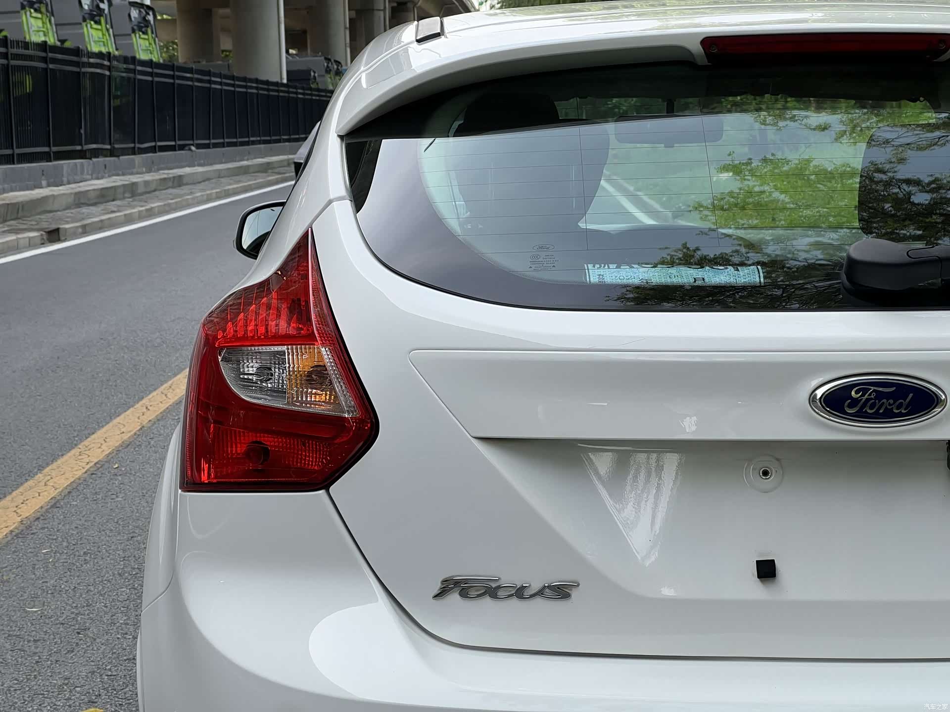 Ford Focus, 2015 11