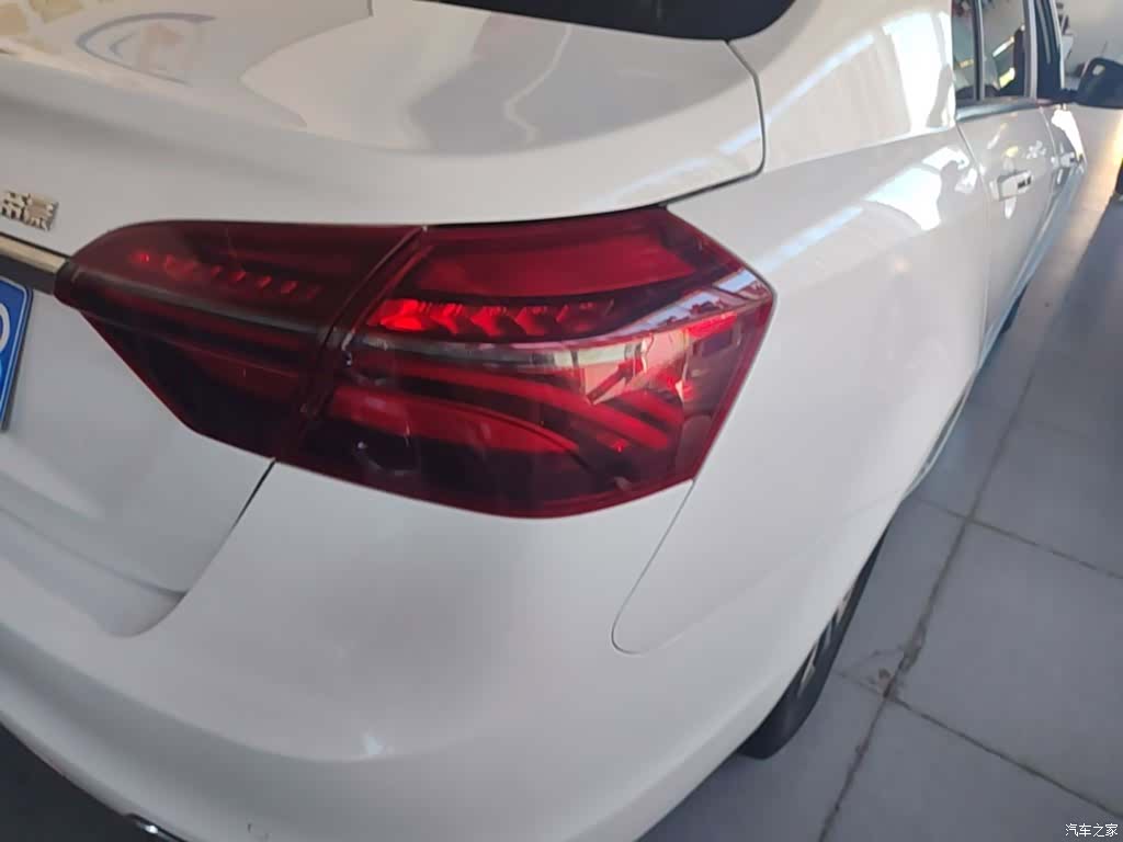 Geely Emgrand, 2018 8