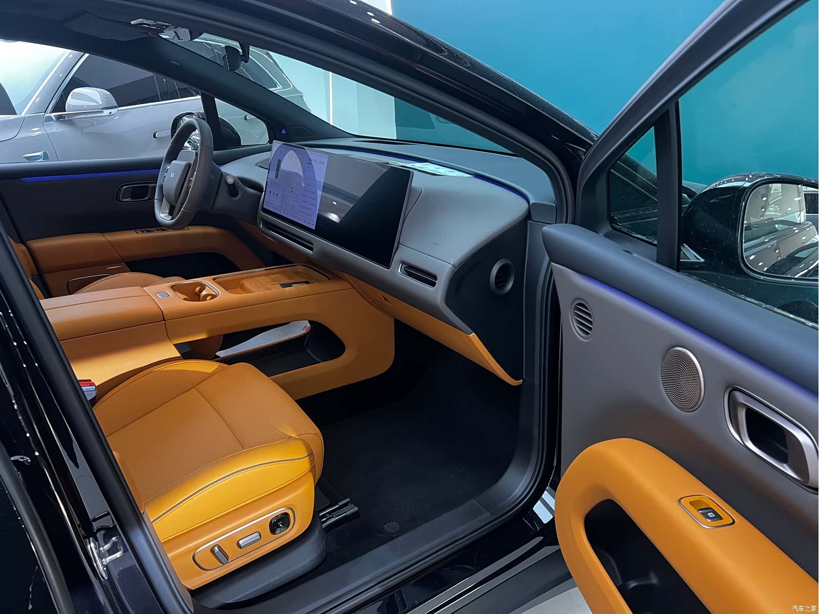 Li Auto i6, 2025 12