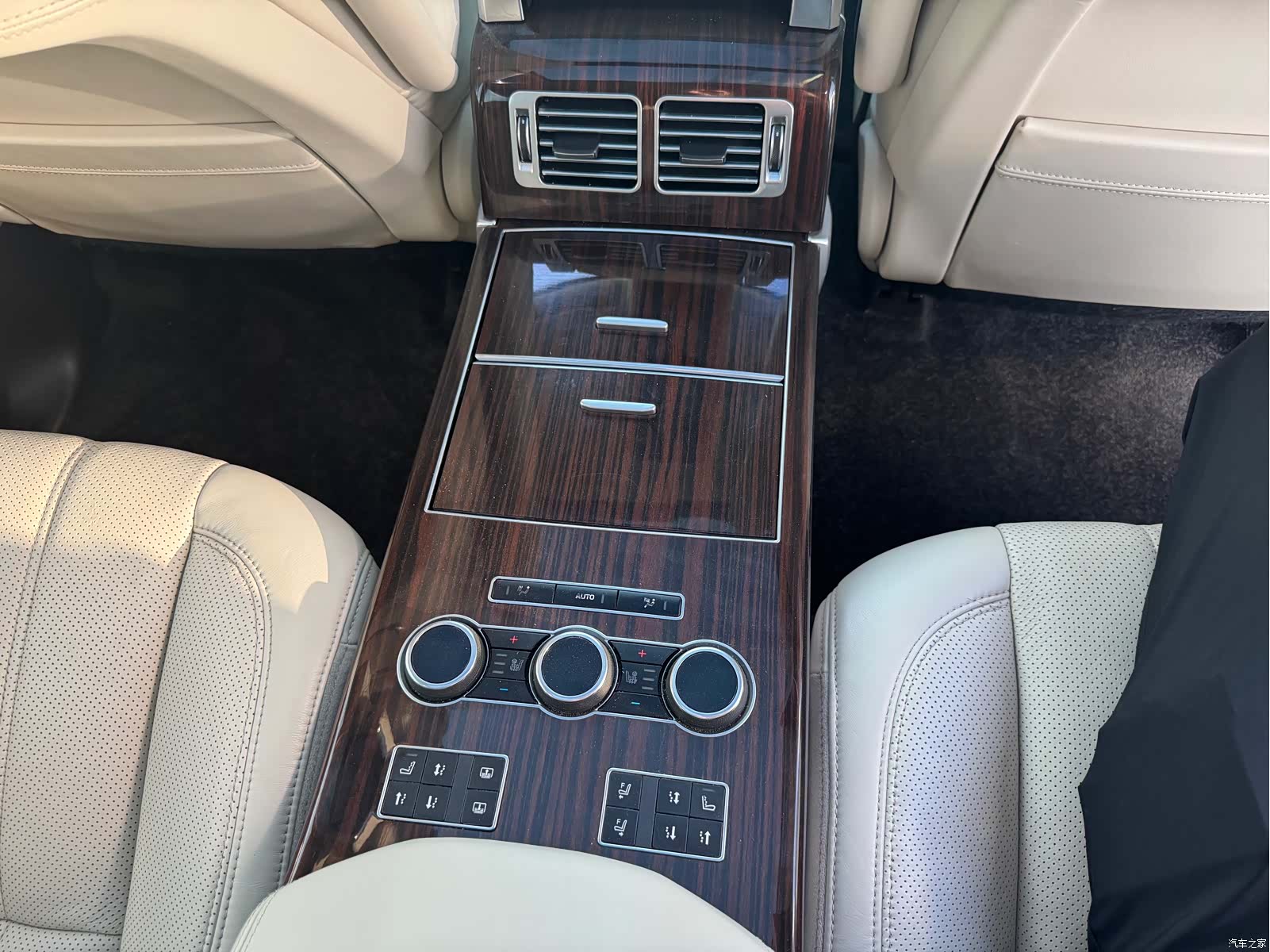 Land Rover Range Rover, 2015 16