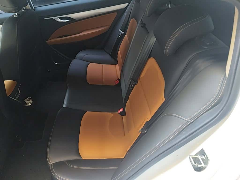 Geely S1, 2019 17