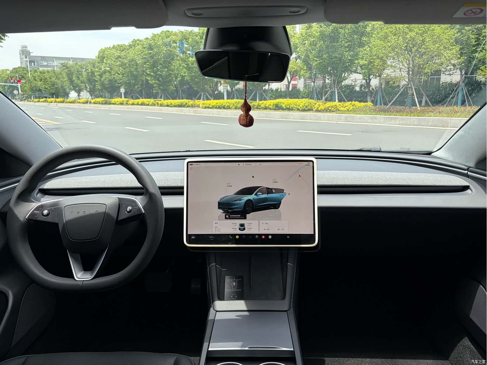 Tesla Model 3, 2024 6