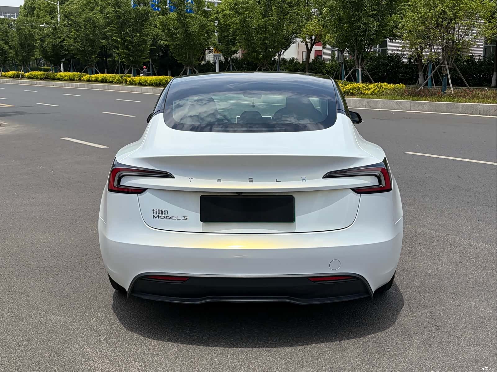Tesla Model 3, 2024 9
