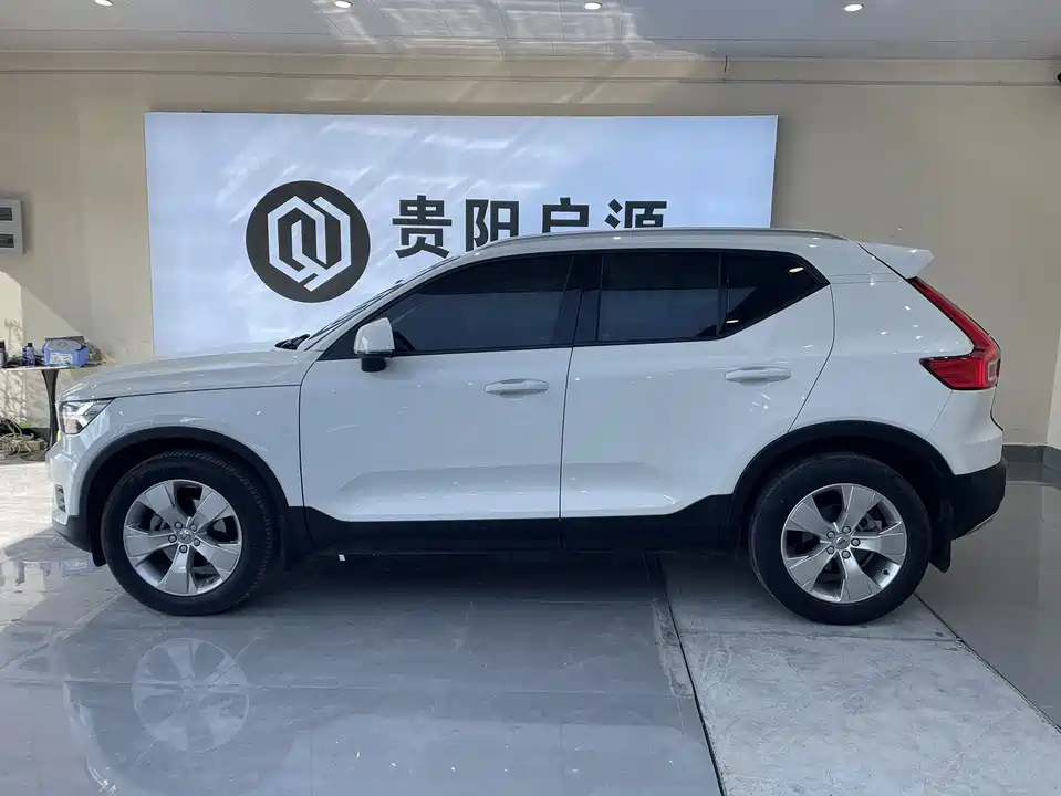 Volvo XC40