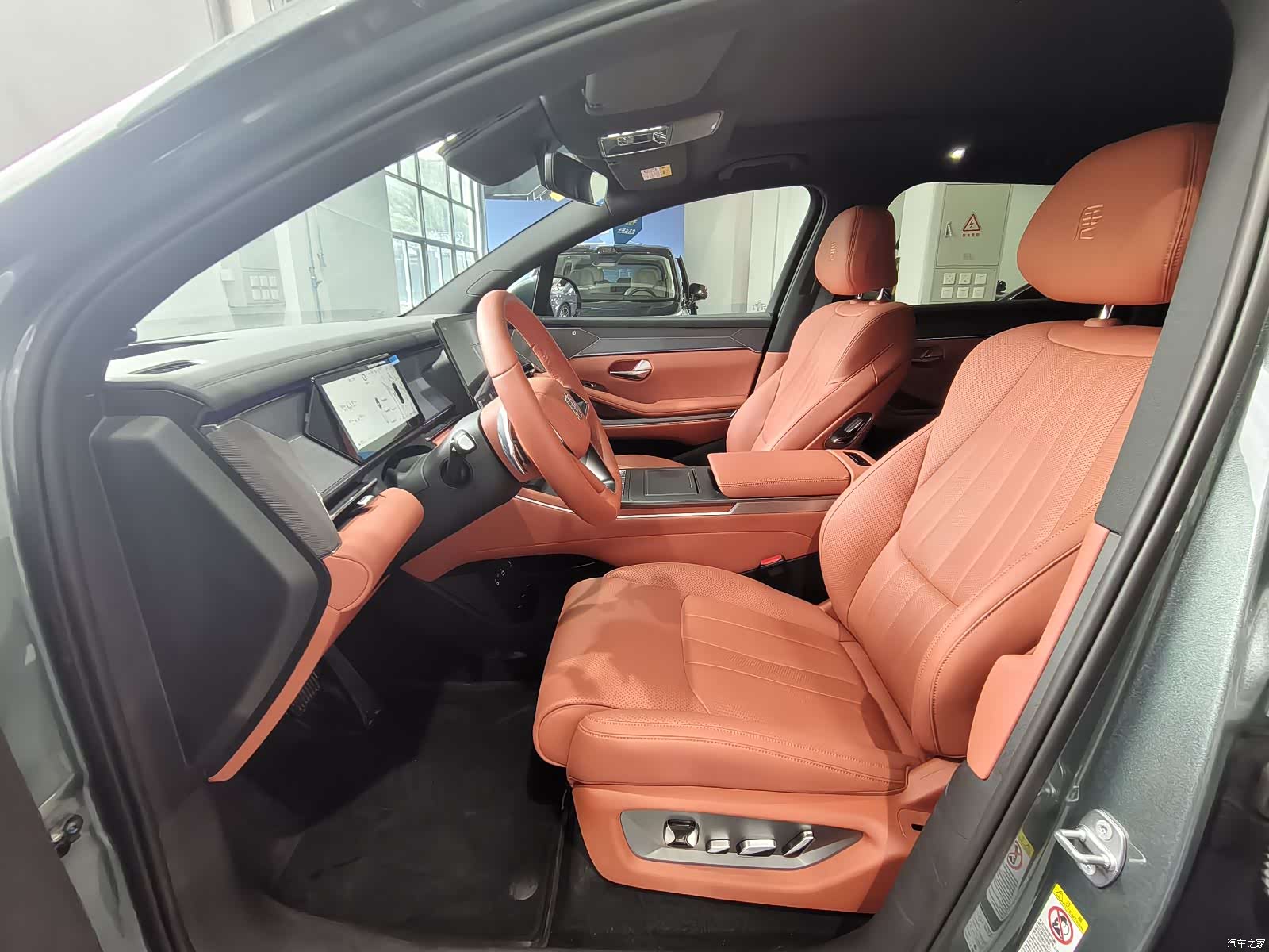 BYD Tang, 2025 11