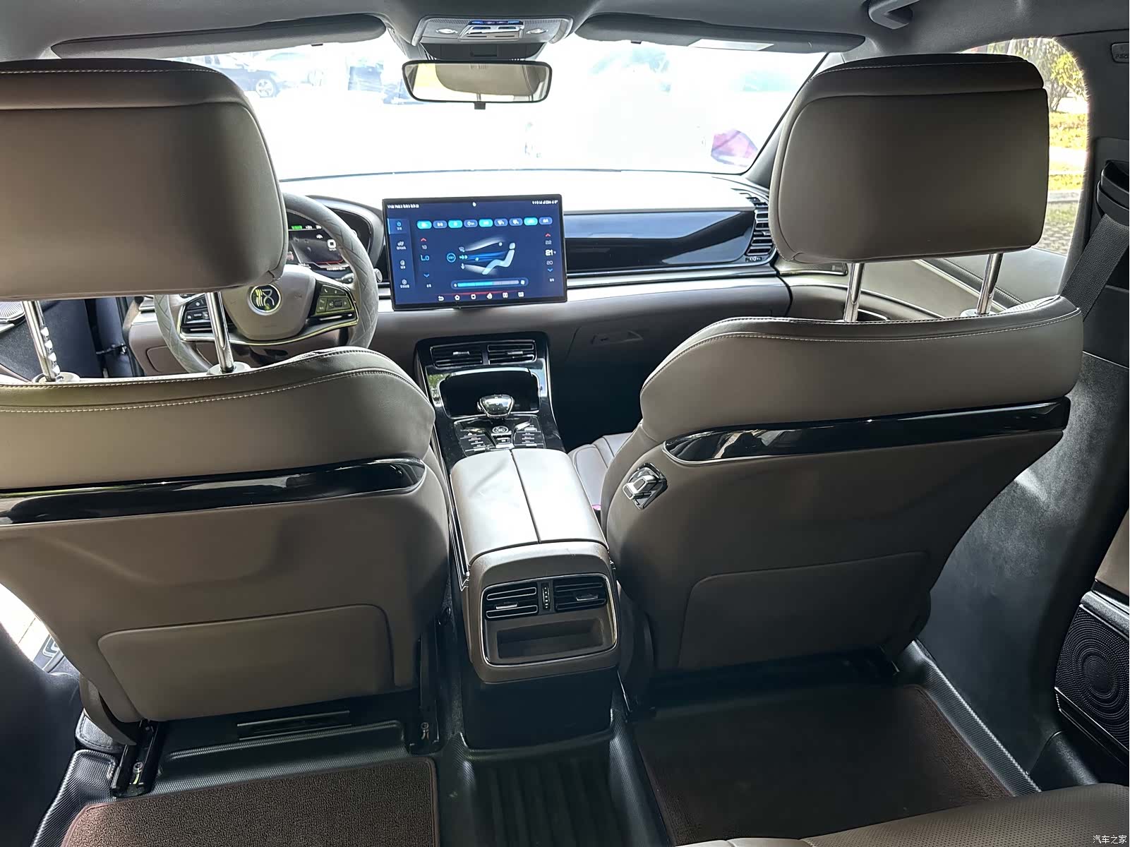 BYD Han, 2022 15