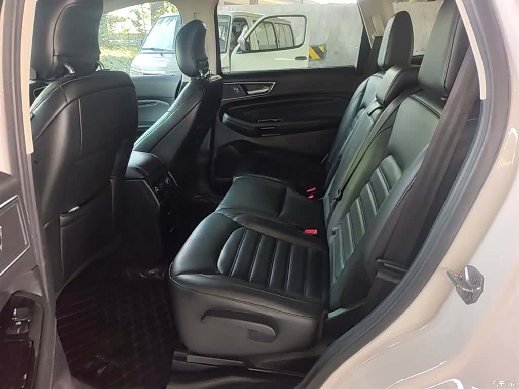 Ford Edge, 2016 17
