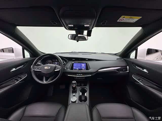 Cadillac XT4, 2021 9