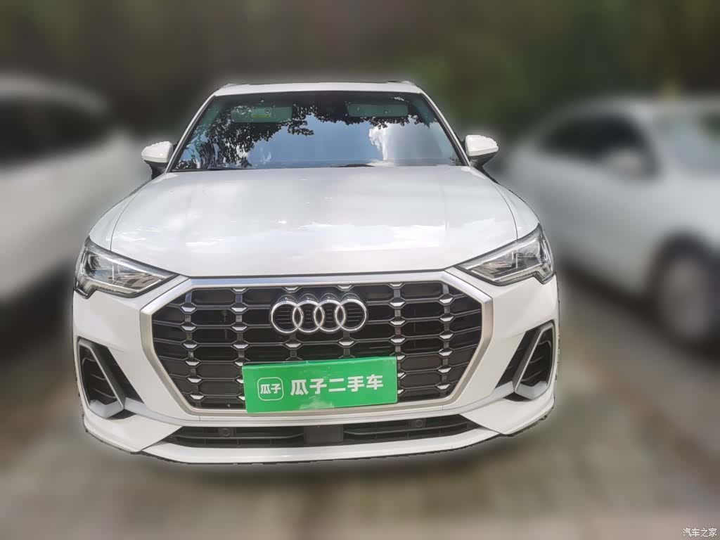 Audi Q3, 2022 2
