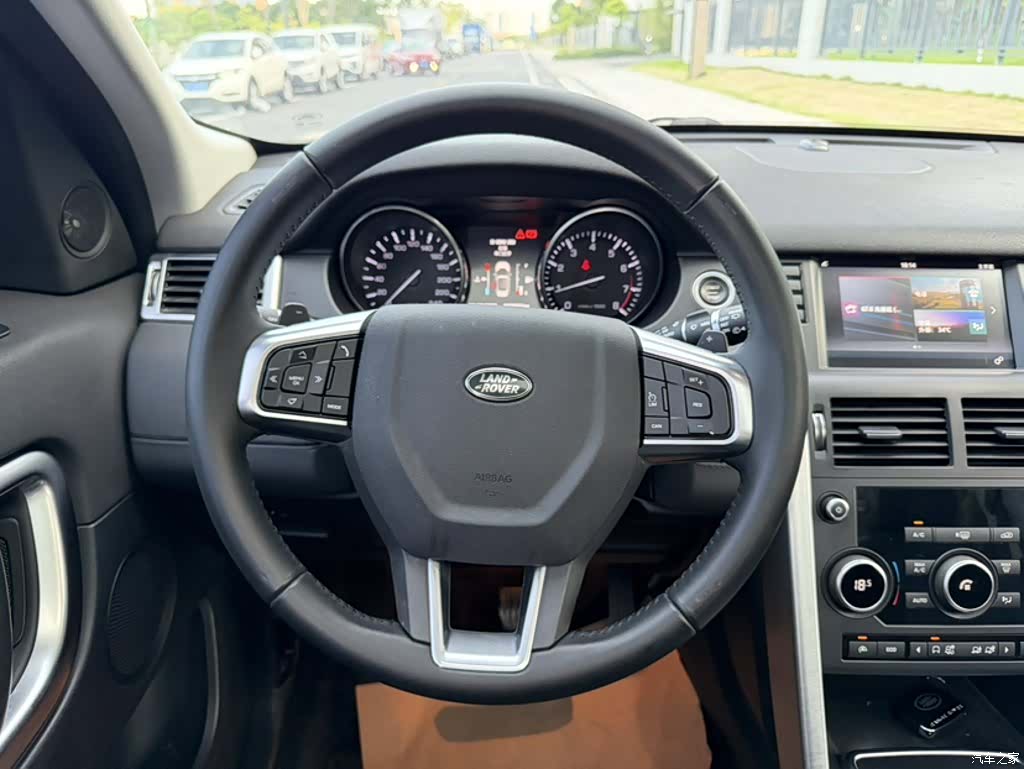 Land Rover Discovery, 2016 3