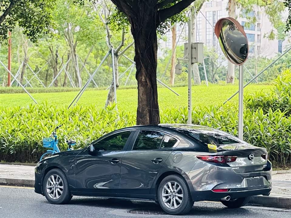 Mazda 3 Angkesaila