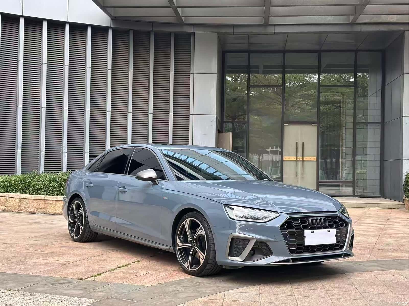 Audi A4L, 2022 3