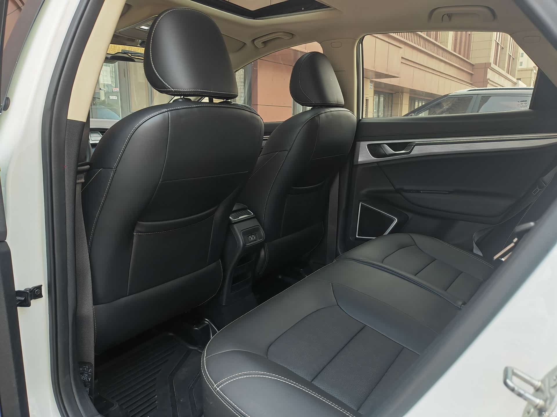 Geely Emgrand, 2019 10