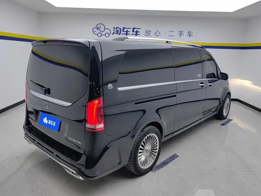 Mercedes-Benz V-class