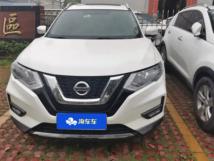 Nissan Qijun