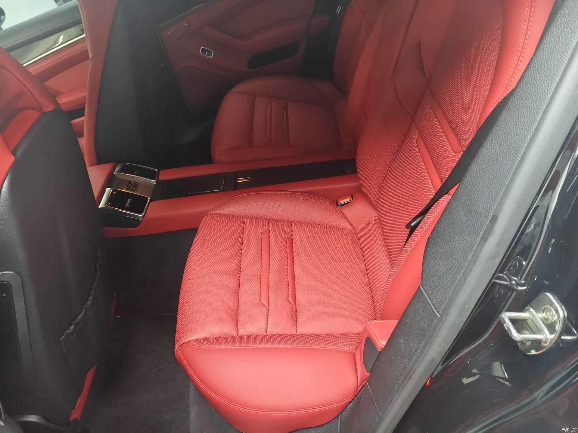 Porsche Panamera, 2011 11