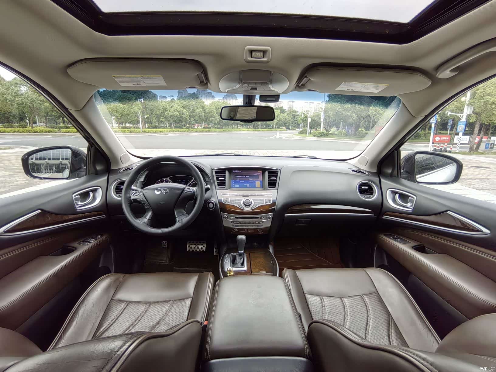 Infiniti JX35, 2014 22