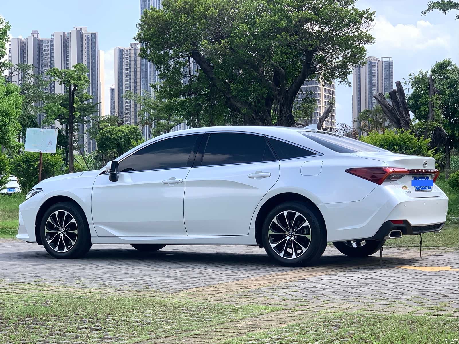 Toyota Avalon, 2024 4