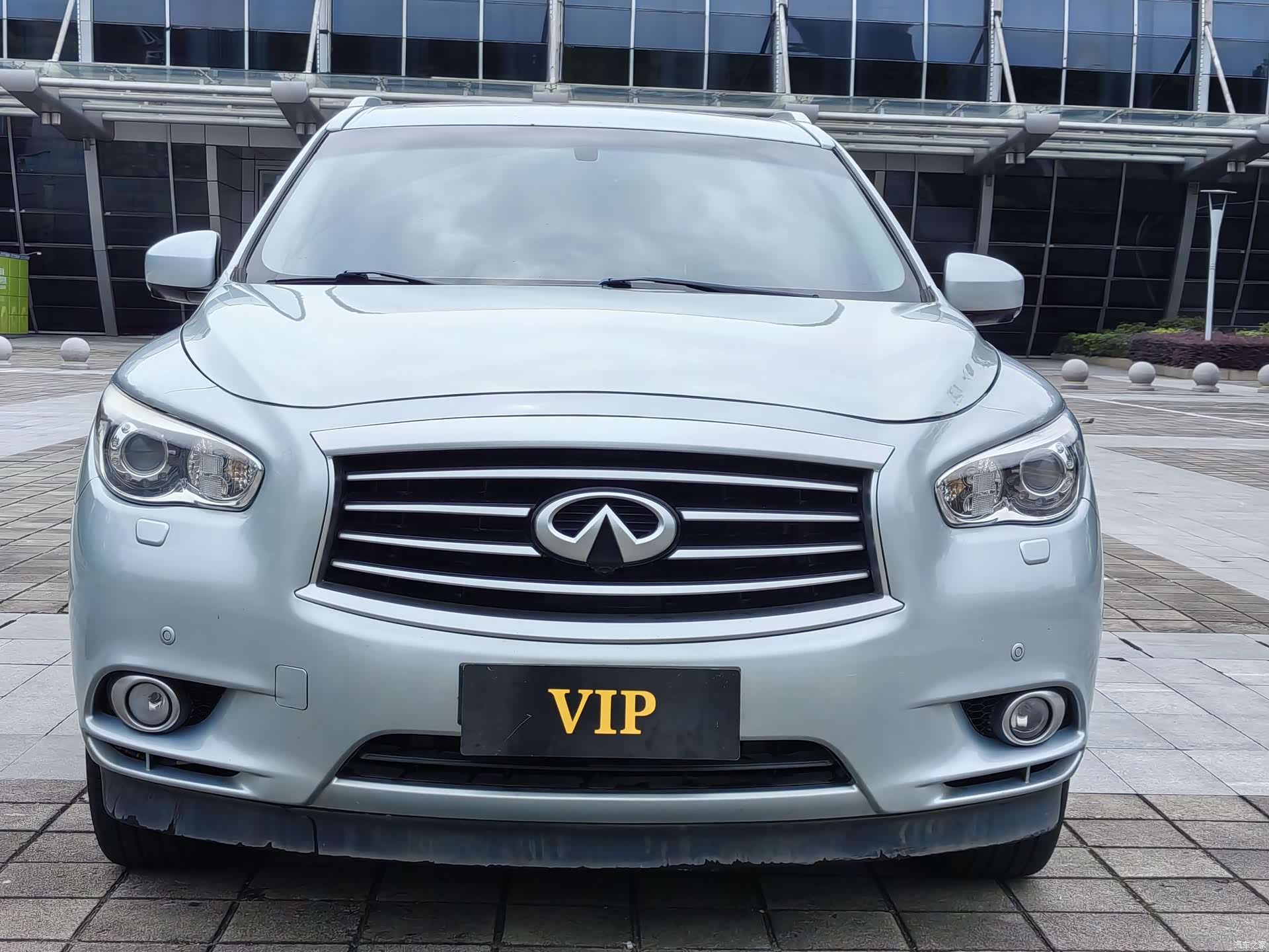 Infiniti JX35, 2014 2