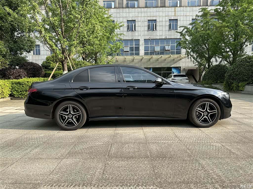 Mercedes-Benz E-Class, 2021 10