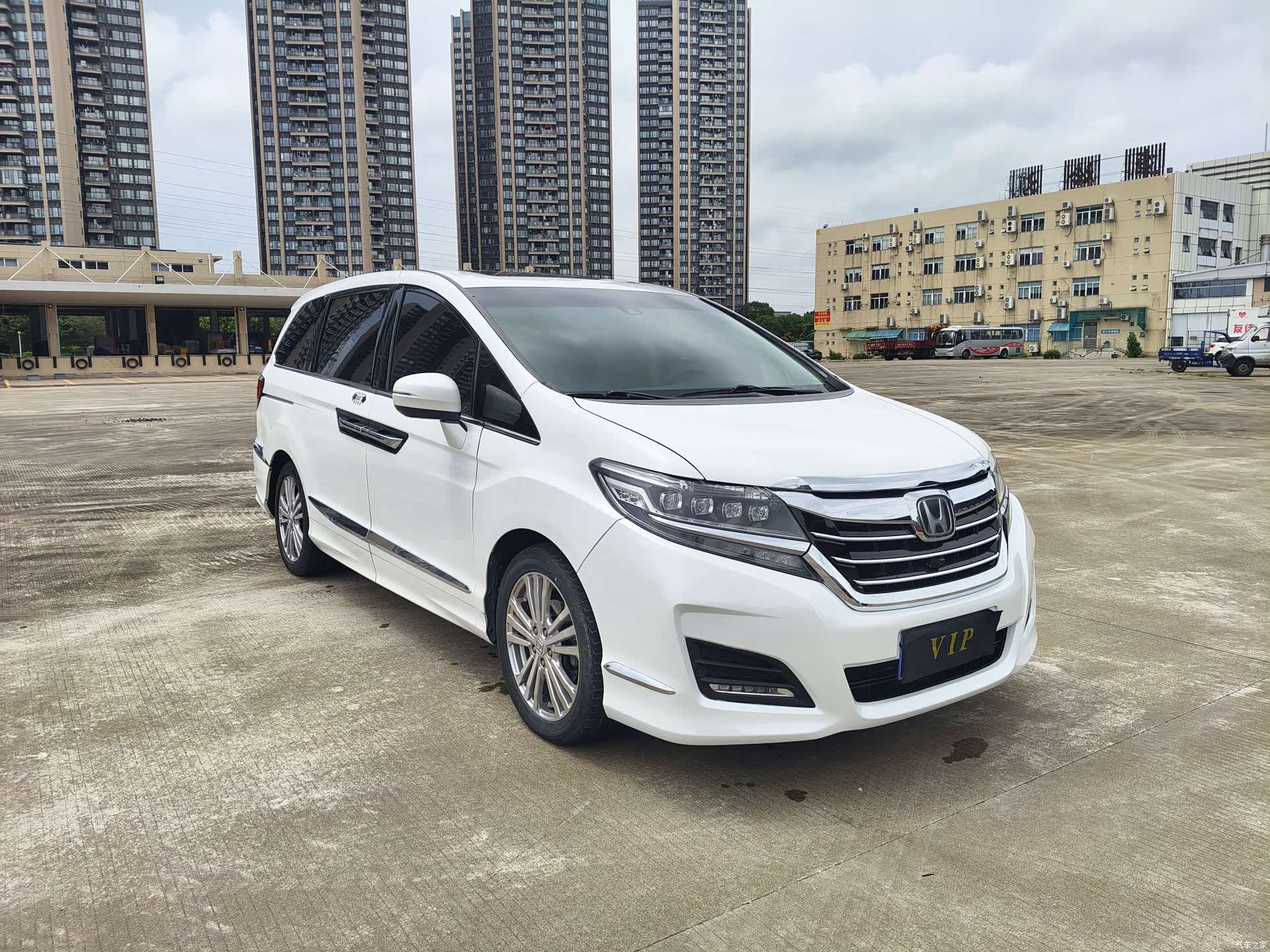 Honda Elysion, 2017 3