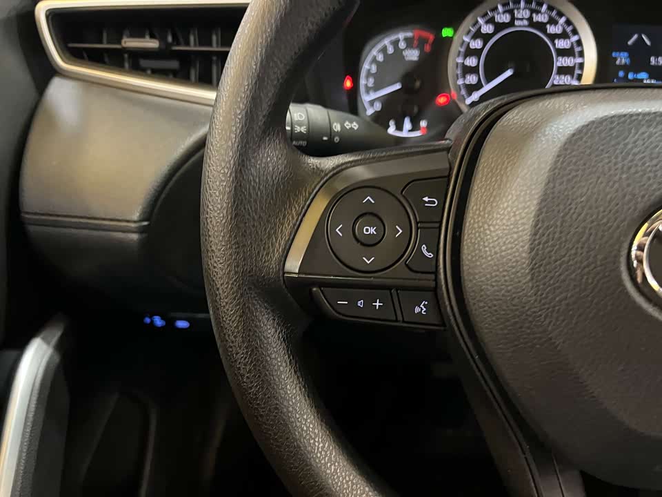 Toyota Corolla Sharp amplifier