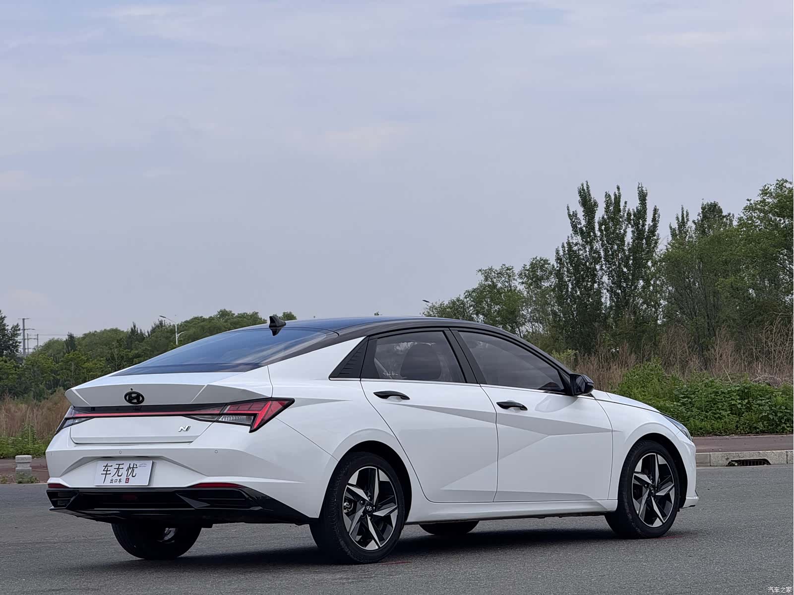 Hyundai Elantra, 2023 4