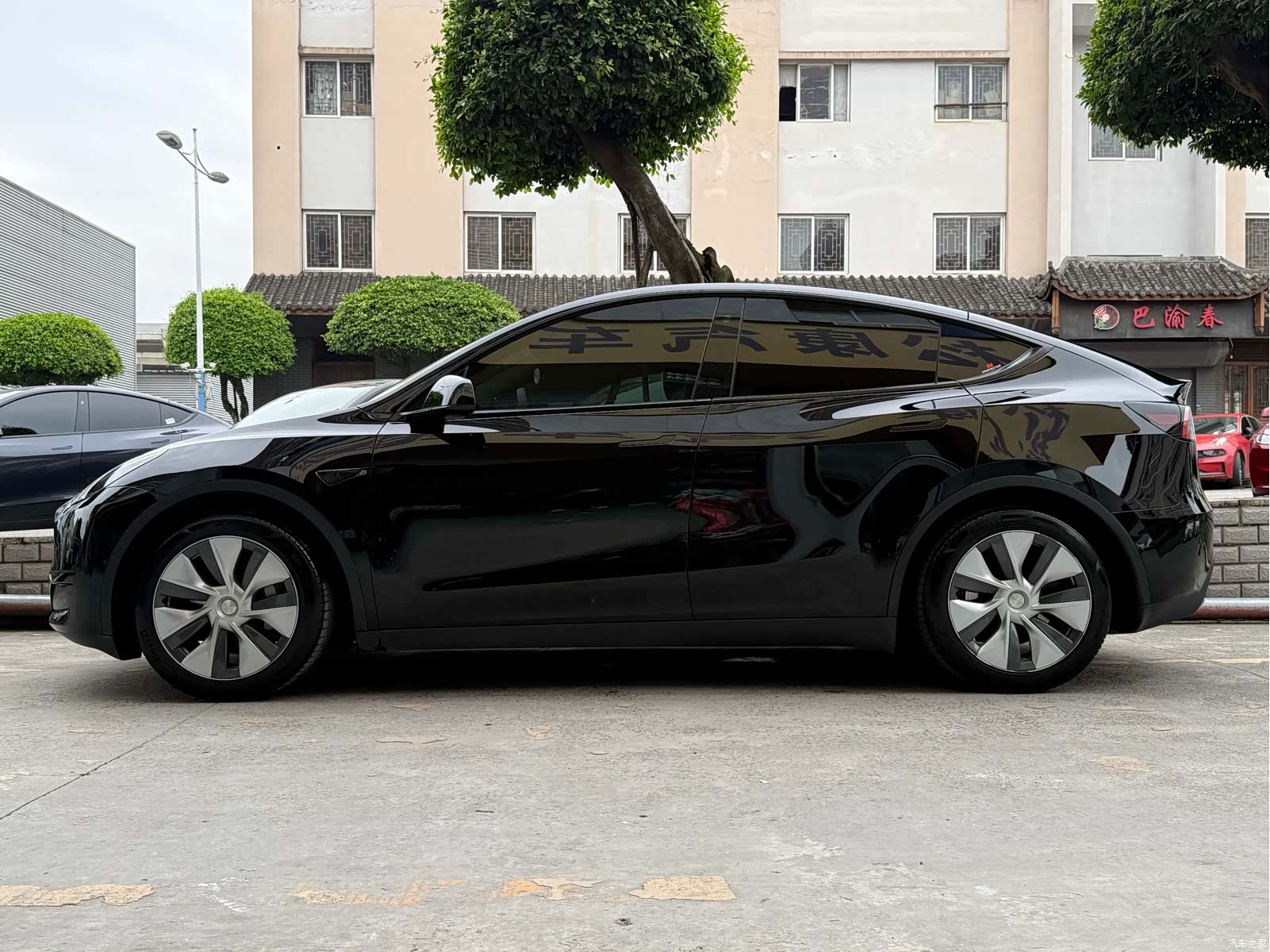 Tesla Model Y, 2022 4
